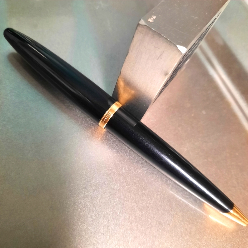 Waterman Carene black pen